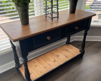 Old English Interiors Farmhouse Sofa Table 