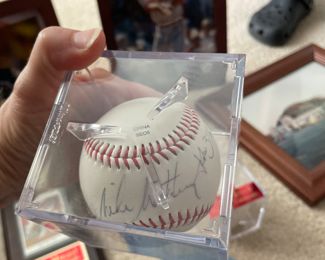 Autographed Mike Matheny Baseball  - Authenticated From Auction Merchandise Source 