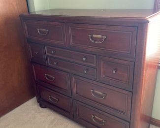 Young America Harbor Town Gentleman's Chest