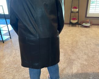 Vintage Leather Men's Coat with Fur Lining 