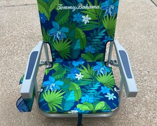 Tommy Bahama Reclining Folding Beach Chair With Built In Cooler
