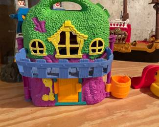 Vintage 100 Acre Wood Tree House Play Set 1990's