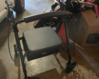NOVA Medical Star HD Bariatric Rollator Walker with Extra Wide Padded Seat