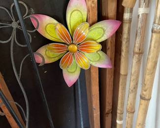 Decorative Metal Flower Garden Stake