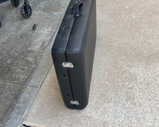 Adjustable Folding Portable Massage Table 