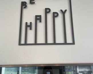 Metal "Be Happy" Wall Art
