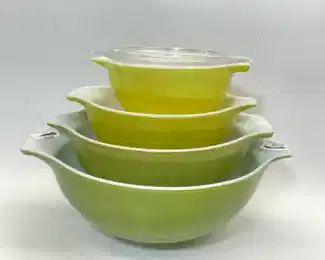 Vintage MCM Pyrex Green-Yellow Mixijg Nesting Bowls one lid
