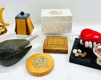Takahashi San Francisco Imari Trinket Box, Hone Hooks Hand Drill Trinket Box, Hand Crafter 40year Calendar, Avocado Serving Bowl And Much More
