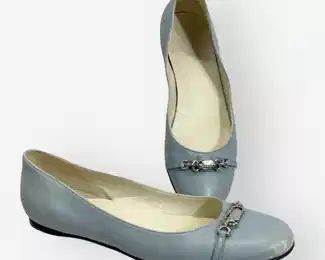 HIGH END GUCCI BABYBLUE FLATS WITH ROUND TOE AND SILVER TONE HARDWARE MADE IN ITALY SZ 37.5
