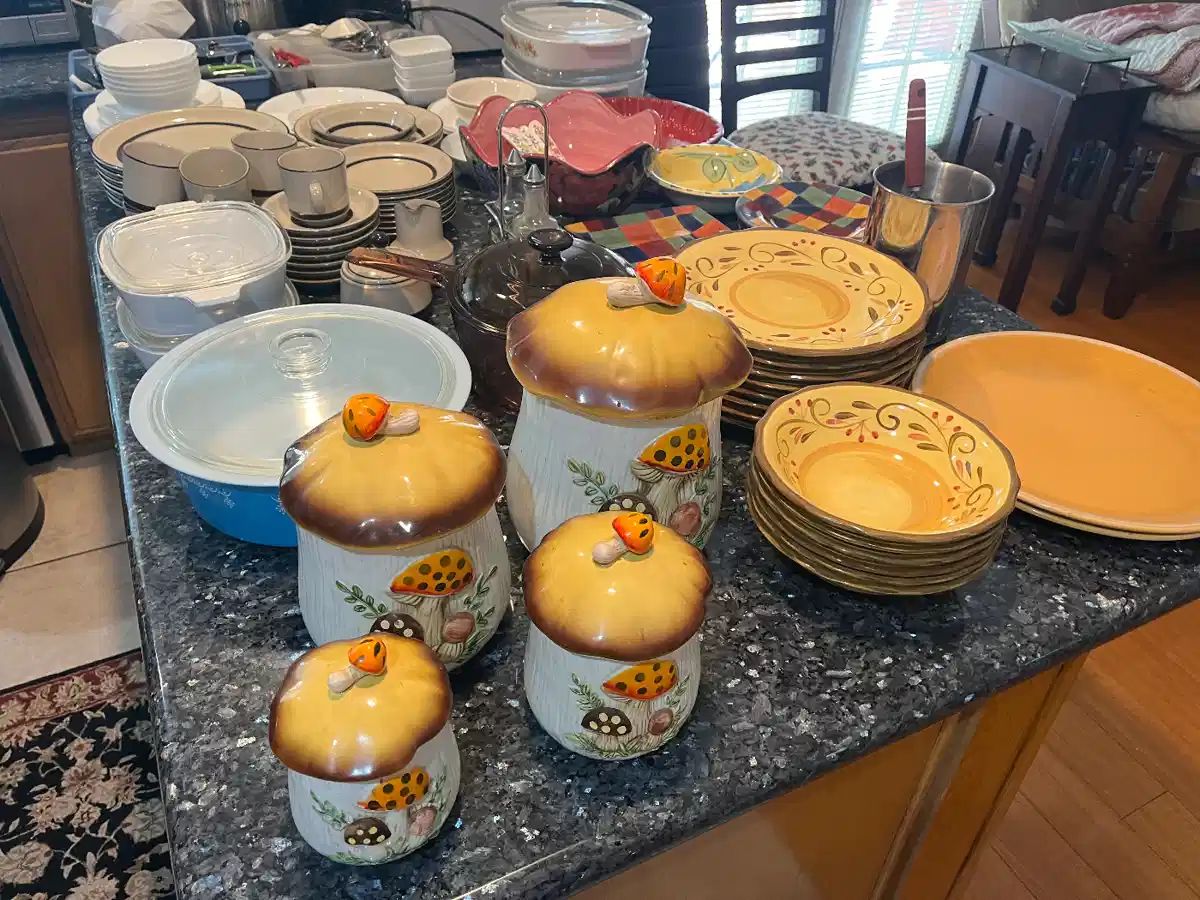 Stellar Cerritos Estate Sale. READ DESCRIPTION starts on 8/18/2023