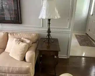 DREXEL END TABLE AND LAMP