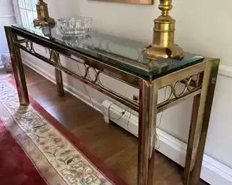 SHOWROOM CONDITION! MASTERCRAFT CONSOLE TABLE