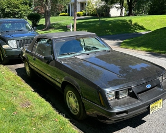 1986 FORD MUSTANG GT 5.0 LITER 5 SPEED STICK 100.000+ MILES  CLEAN  GREY INTERIOR NOT MINT BUT A GREAT PROJECT CAR