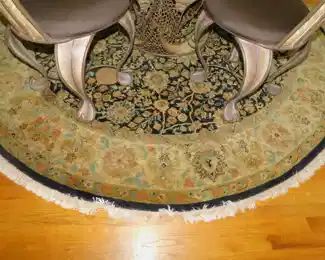 8' Round Persian Rug