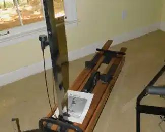 NORDIC TRACK SKI MACHINE