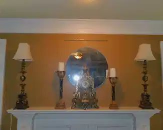 VINTAGE FRENCH MANTLE CLOCK & LAMPS