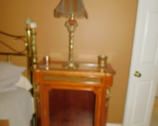 ANTIQUE ITALIAN GLASS TOP COMMODE/VITRINE