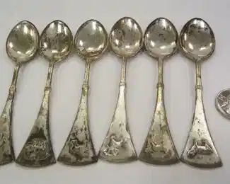 SILVER PLATE COLLECTOR SPOONS SET. ANIMALS ON HANDLES