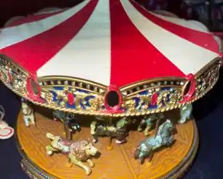 Enesco carousel
