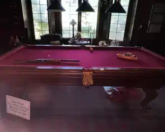Pool table 