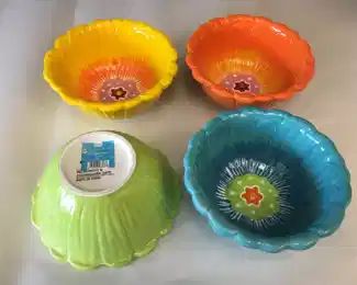Fun serving bowls