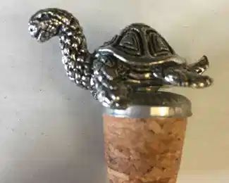 Turtle bottle stopper pewter