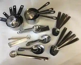 Baking measuring supplies