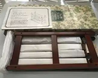 New-Vintage wine bottle holder unassembled w/box