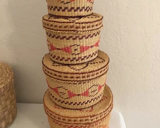 Nesting woven baskets
