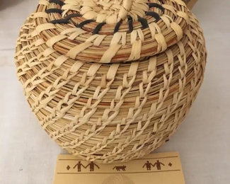 Papago Indian woven basket w/lid