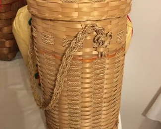 Yarn basket