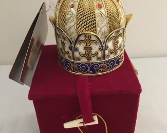 Cloisonne "crown" w/box