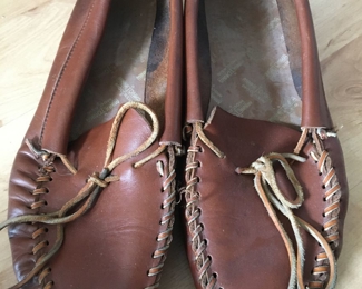 Minnetonka men's sz 13