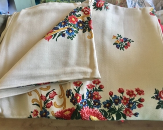 Vintage table cloths VGC