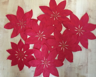 Poinsettia doilies