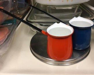 Enamel "pourers"