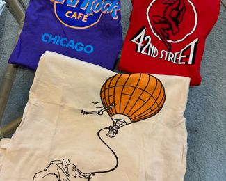 Vintage T-shirts: Hard Rock Cafe Chicago, Get High in a Balloon, 42nd Street