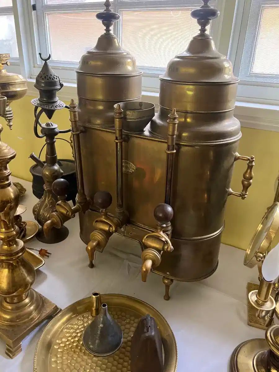 Portoguese coffee/hot chocolate maker. Late 18th century