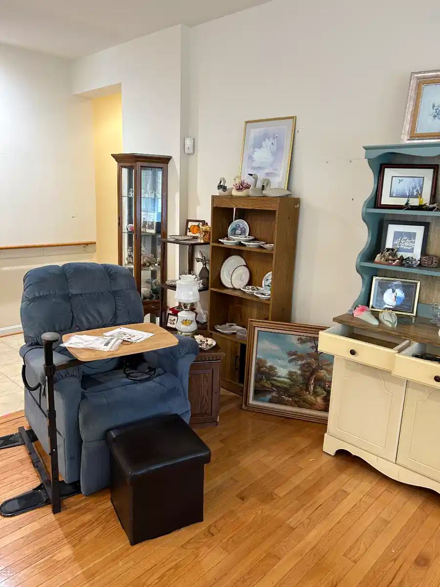 Bristow. “Dunbarton” Estate Sale starts on 8/19/2023