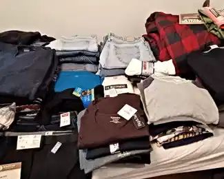 Guys clothes many new with tags