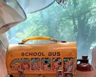Retro school bus lunch box