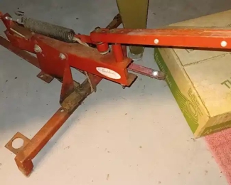 Triers Bird-shooter skeet thrower and a case of Remington yellow skeet 