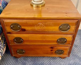 Nightstands (2) Henredon