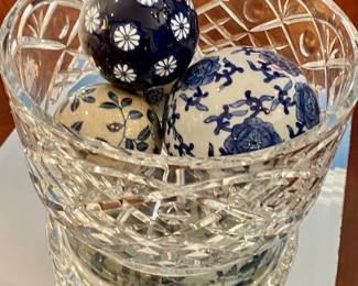 Chinoiserie orbs