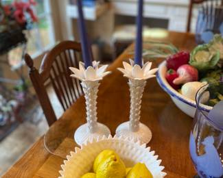 Decorative table accessories