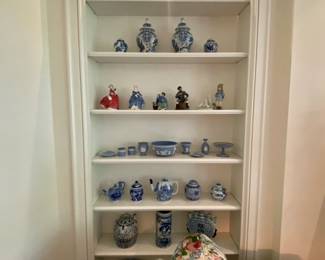 Wedgewood, Royal Doulton and Blue and white Chinoiserie