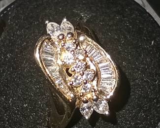 14k yellow gold ring with diamonds size 6