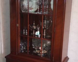 Vintage ding room hutch, matching buffet & table