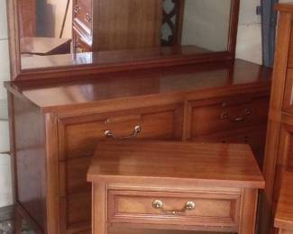 Amazing! Like new mid century modern bedroom set made by Lenoir House! Too die for!!
