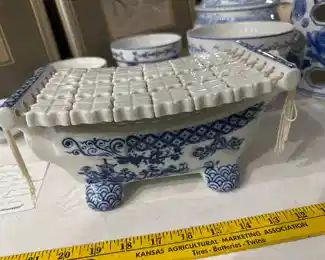 Chinese porcelain touchin ladies' pillow, made to keep hair intact while in bed. 